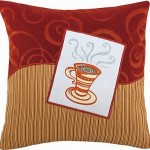 kahve fincan desenli dekoratif yastık modeli